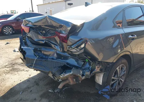 2024 Kia Forte Lxs z USA, uszkodzony, nr VIN 3KPF24AD2RE712043